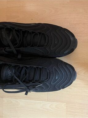 Nike Black Men's AirMax 720